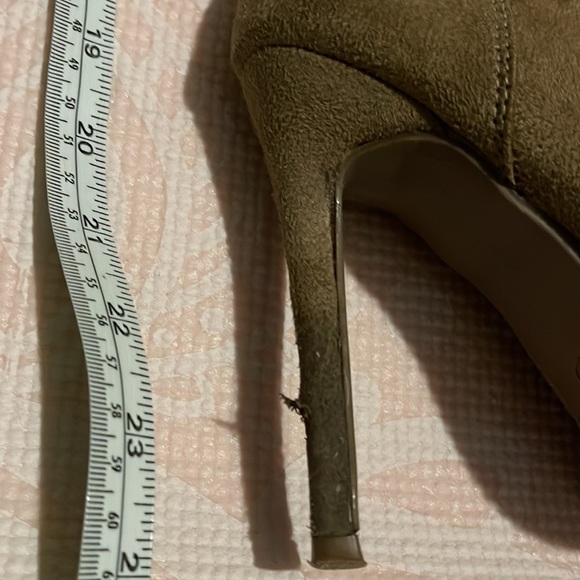 5 inch thigh high boots 👢. - Picture 3 of 10